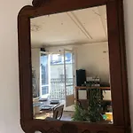 Montmartre Romantic Room